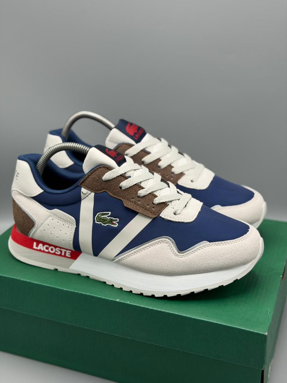 Sneaker Premium Tricolore Lacoste – Style Urbain & Élégance Sport